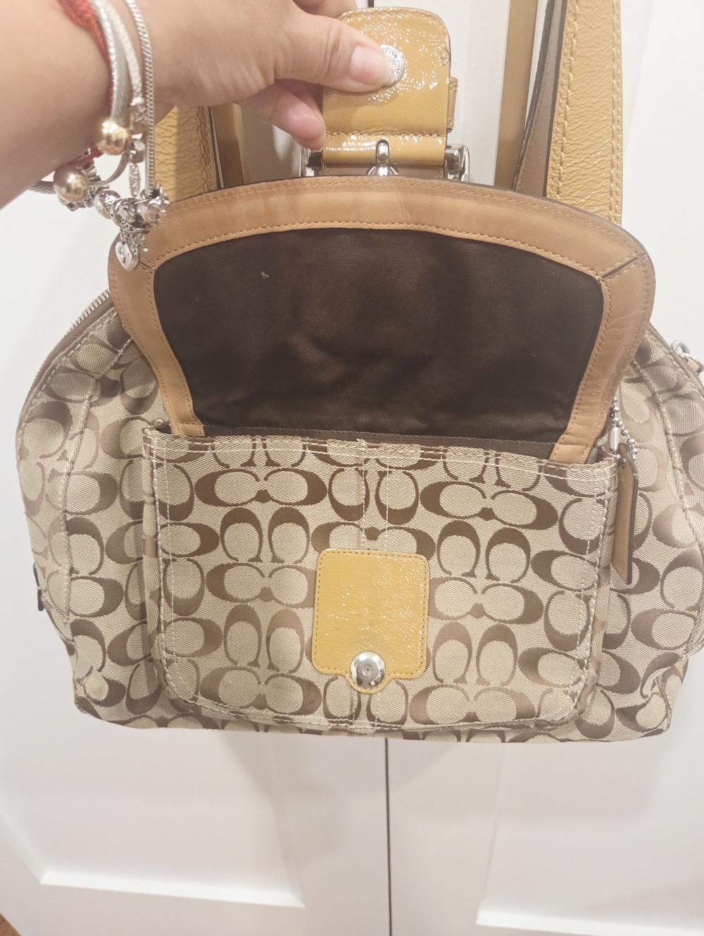 Coach Large  Khaki Signature Dome Shoulder Bag with Tan Leather Trim - Picture 4 of 9